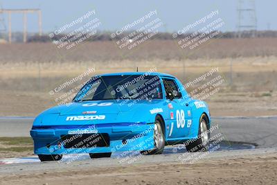 media/Feb-19-2022-Cal Club SCCA Super Tour (Sat) [[420969159b]]/Group 2/Race (Grapevine)/